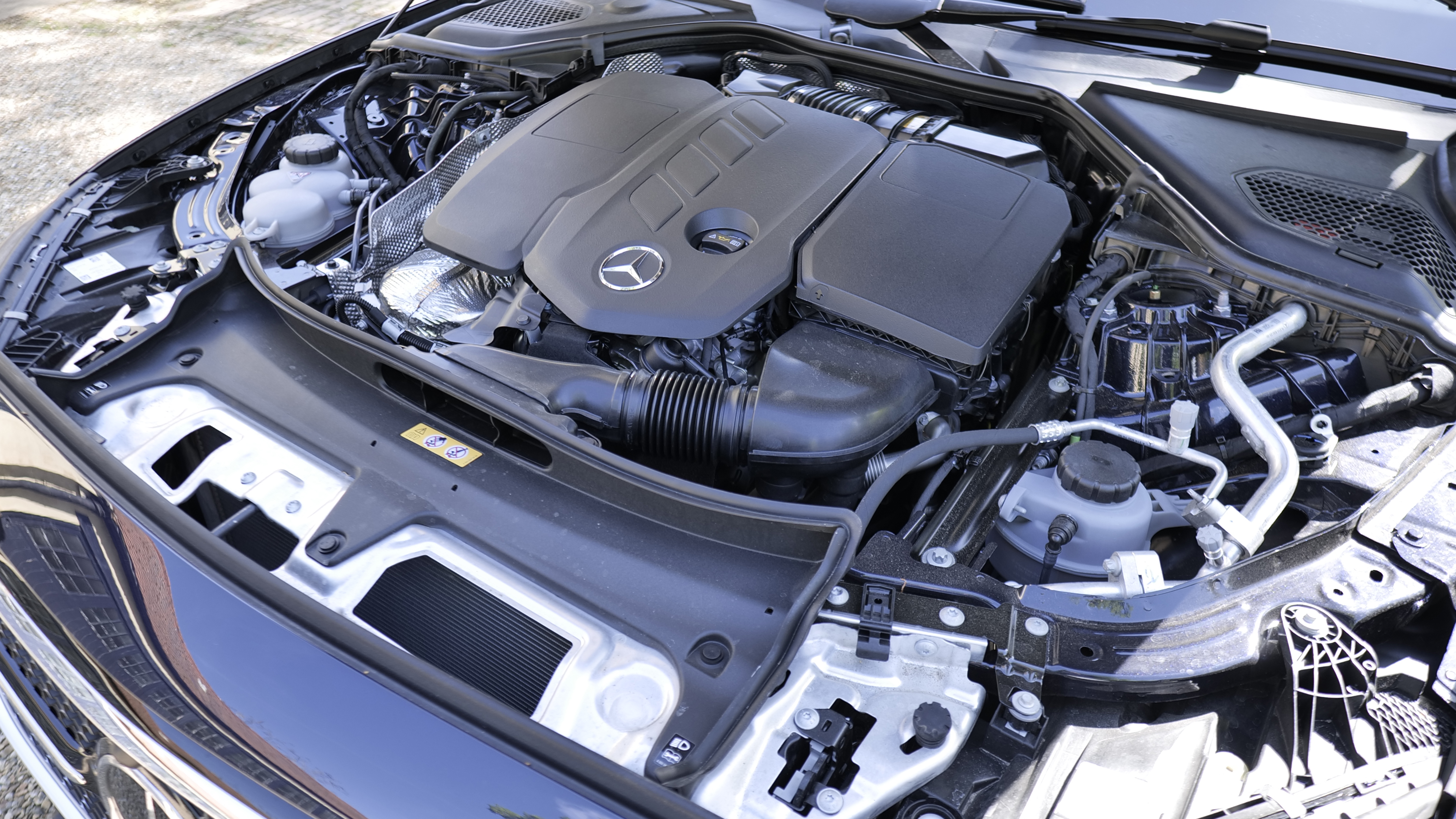 MERCEDES-BENZ E CLASS DIESEL ESTATE E220d Exclusive Premium 5dr 9G-Tronic